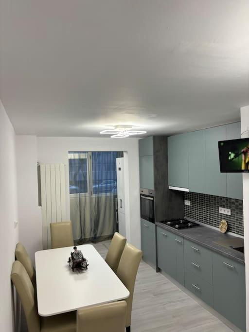 3 Camere Decomandat Bukarest Exteriör bild