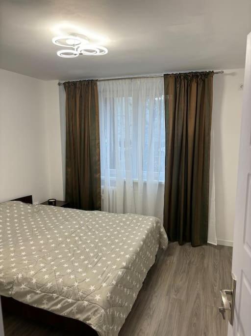 3 Camere Decomandat Bukarest Exteriör bild