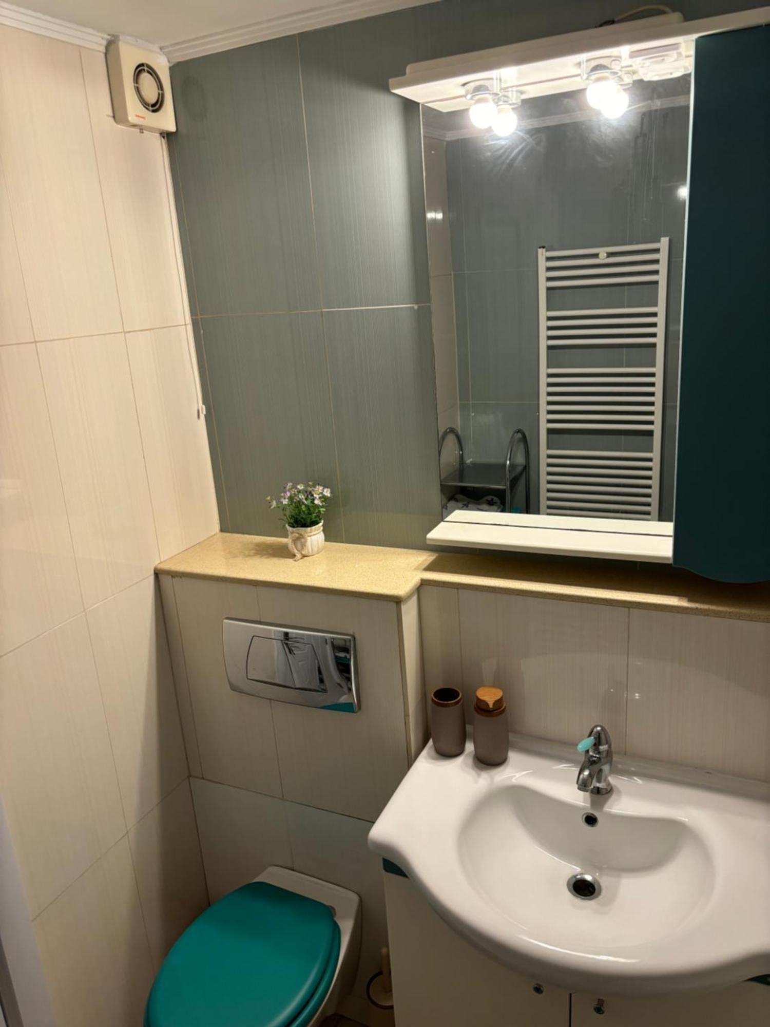 3 Camere Decomandat Bukarest Exteriör bild